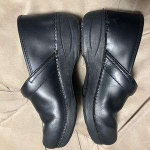Black Dansko Clogs Size 40